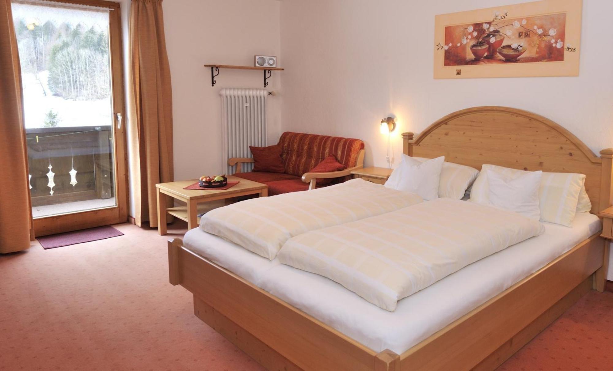 Gschwenderhaus Ferienwohnungen Oberstdorf Room photo